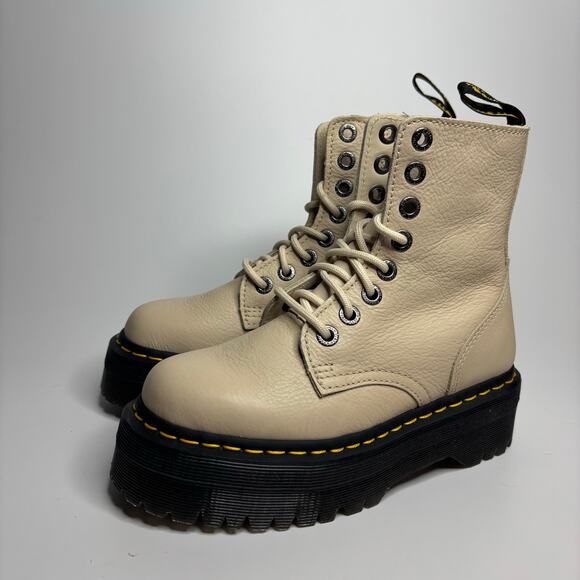 Dr. Martens Jadon III Leather Platform Combat Boots in Vintage Taupe Pisa - Picture 5 of 10